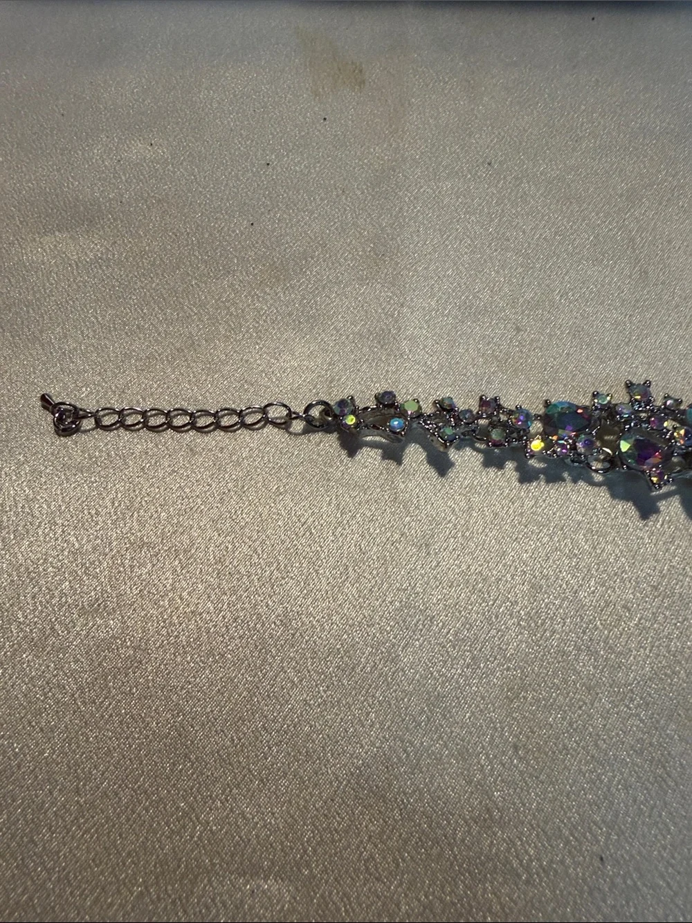 Source Unknown Aurora Crystal Teardrop Bracelet - Iridescent
